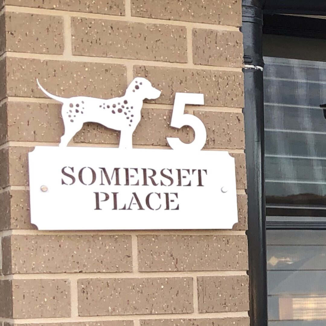house number sign