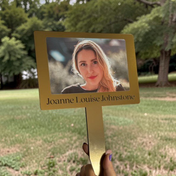 weatherproof remembrance plaque garden marker