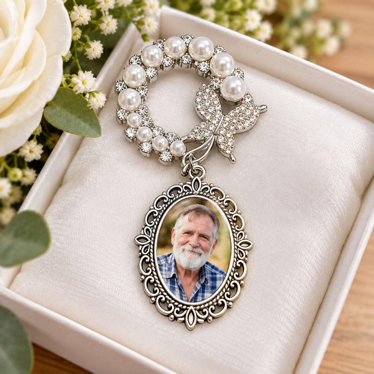 remembrance photo pin